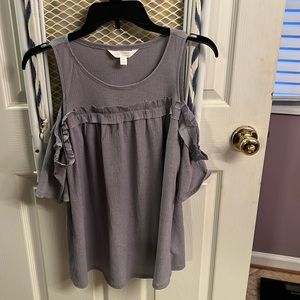 Lauren Conrad ladies blouse cut out shoulders